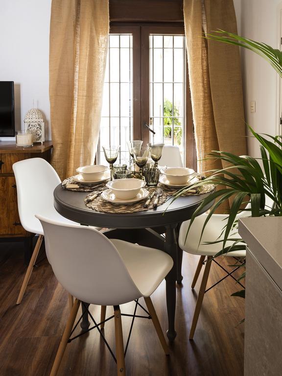 Selecta Apartments Los Venerables Sevilla Zimmer foto